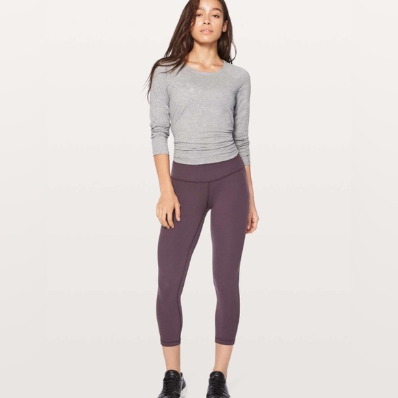 Lululemon Black Cherry Color Align Crop Leggings Size 6 W6AMPS Pilling **Read**. - Picture 1 of 13